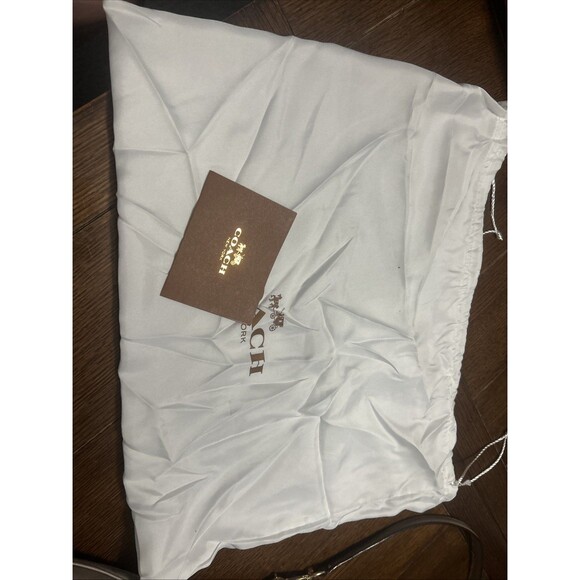 Coach Madison Pintuck Hobo Taupe 27881 Shoulder Bag Great Condition Authentic - Picture 8 of 8